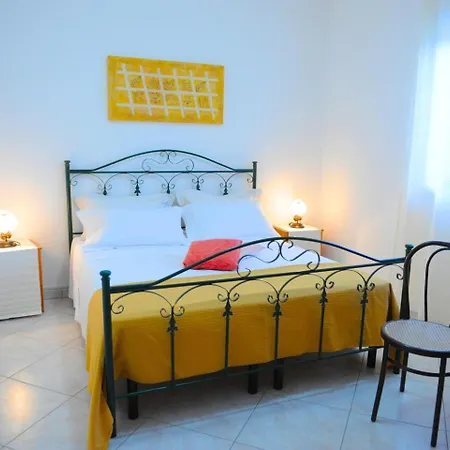 Il Trullo Di Pina A 2 Minuti Da Spiaggia Sabbiosa