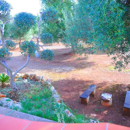 Il Trullo Di Pina A 2 Minuti Da Spiaggia Sabbiosa