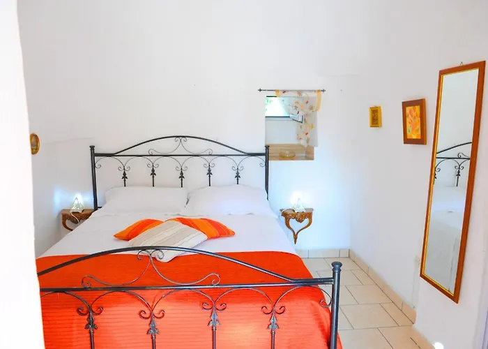 Il Trullo Di Pina A 2 Minuti Da Sabbiosa Holiday home *